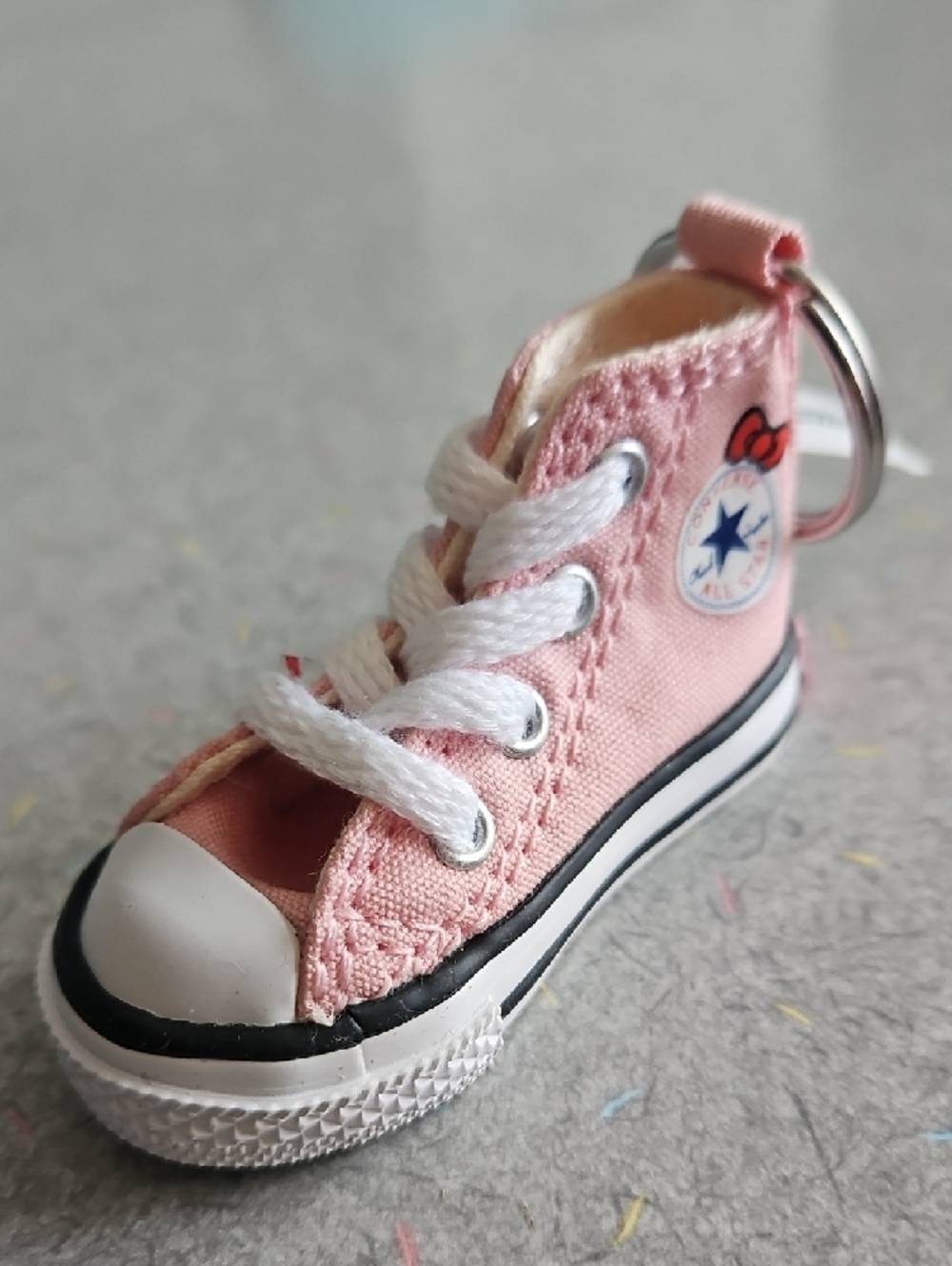 Converse My Melody Keyring - Picture 4 of 13